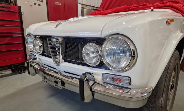 Polished Front Grill Alfa Romeo